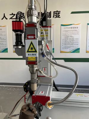 Máquina automática de soldadura por láser de fibra con sistema de control Cypcut y 50Hz-5KHz