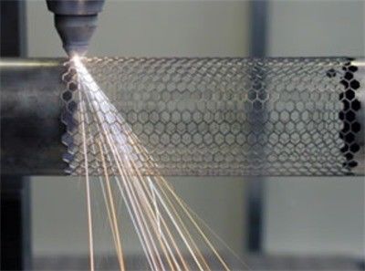Máquina de corte por láser de tubos pequeños de alta precisión con operación de onda continua