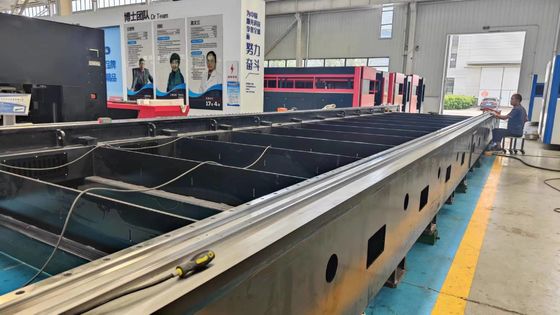 Cortador láser de tierra de gran tamaño asequible para acero inoxidable y acero al carbono