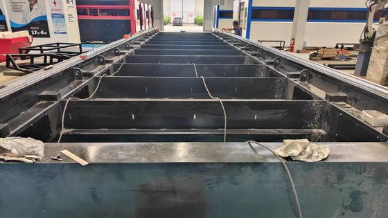 Cortador láser de tierra de gran tamaño asequible para acero inoxidable y acero al carbono