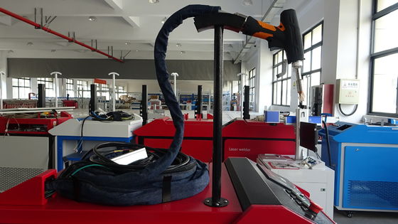 Máquina de soldadura por láser de fibra portátil de 1000W 1500W 2000W 3000W con onda continua