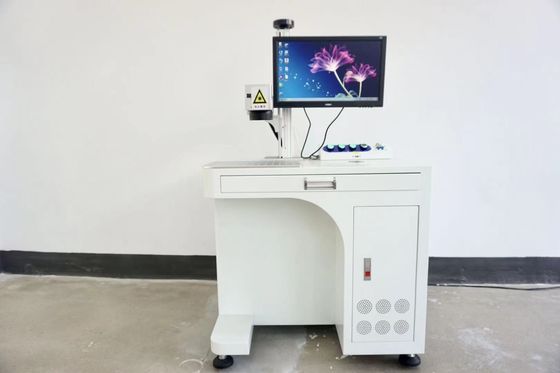 Máquina portátil de grabado con láser de fibra 3D de 100W 60W 50W 30W de enfoque automático 2.5D para grabado