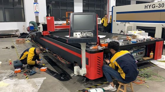 Velocidad de corte de 25m/min Máquina de corte de fibra de tubo de metal con cabeza láser Raytools