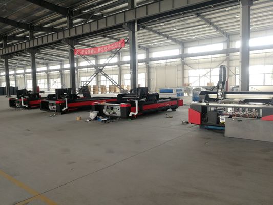 Mejor máquina de corte por láser de fibra CNC para acero inoxidable de carbono a velocidad de corte de 25 m/min